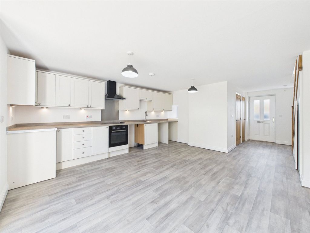 Property photo 3 of 24 Picture No. 41