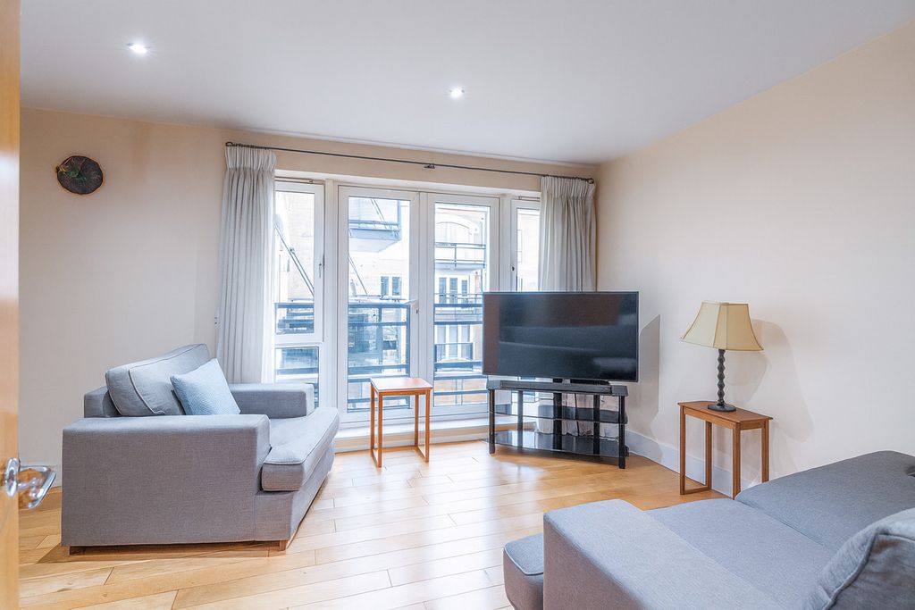 Property photo 1 of 5