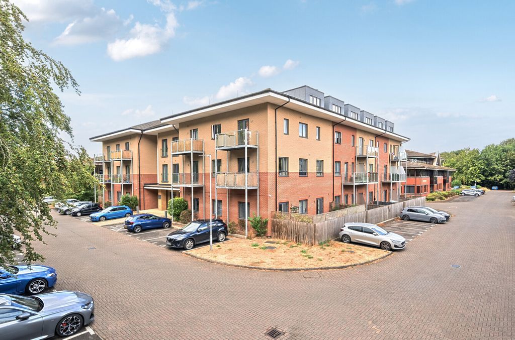 Property photo 1 of 23 1509649-1-6A858Ec...