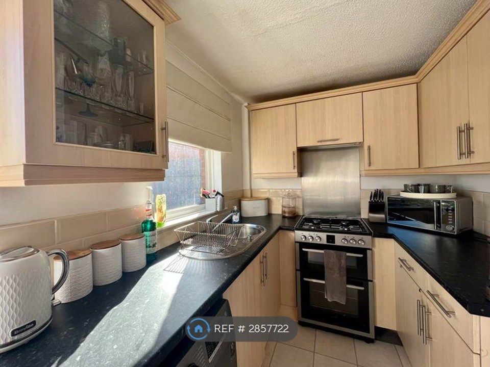 Property photo 3 of 8