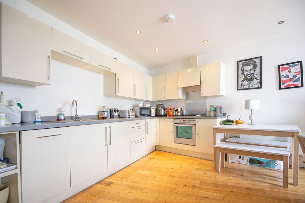 Property photo 2 of 17 Picture No. 09