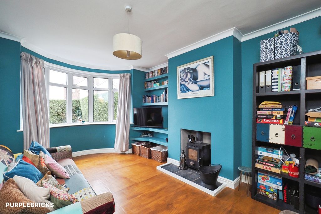 Property photo 2 of 32
