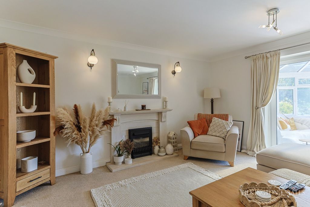 Property photo 2 of 31 5008474