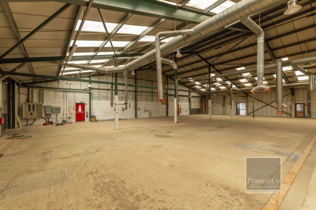 Property photo 3 of 19