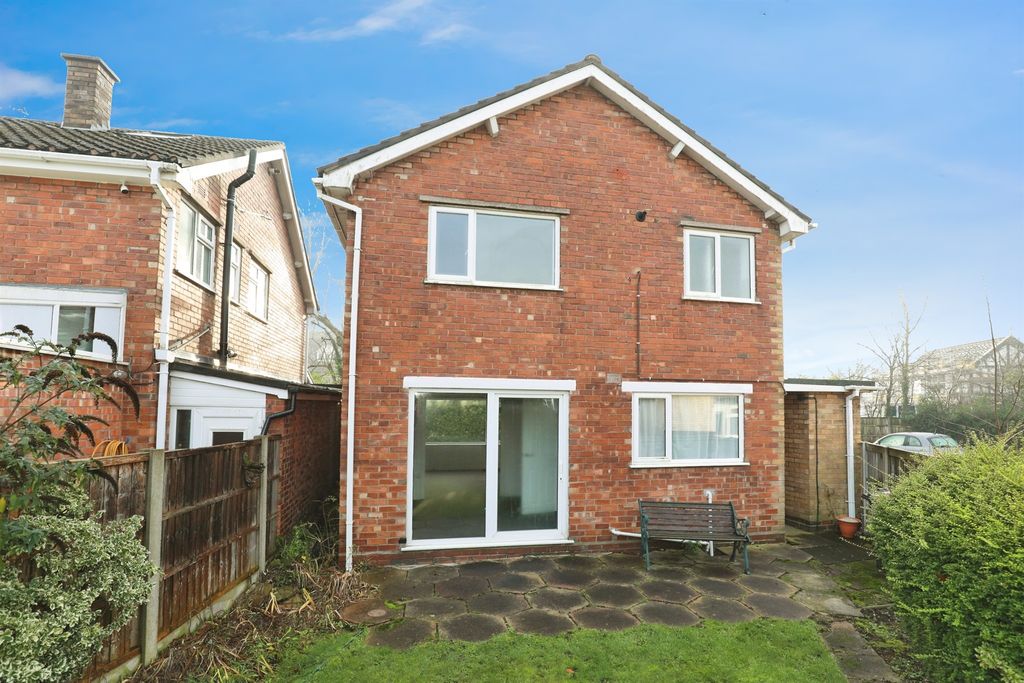 Property photo 2 of 16