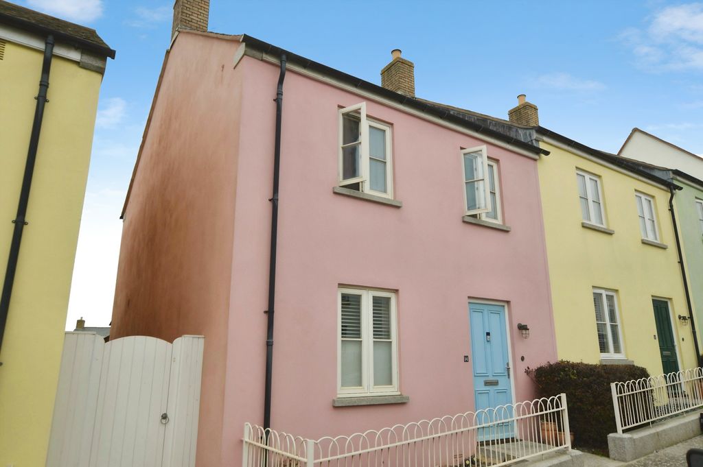 Property photo 1 of 17 Pbox-Img.Jpg