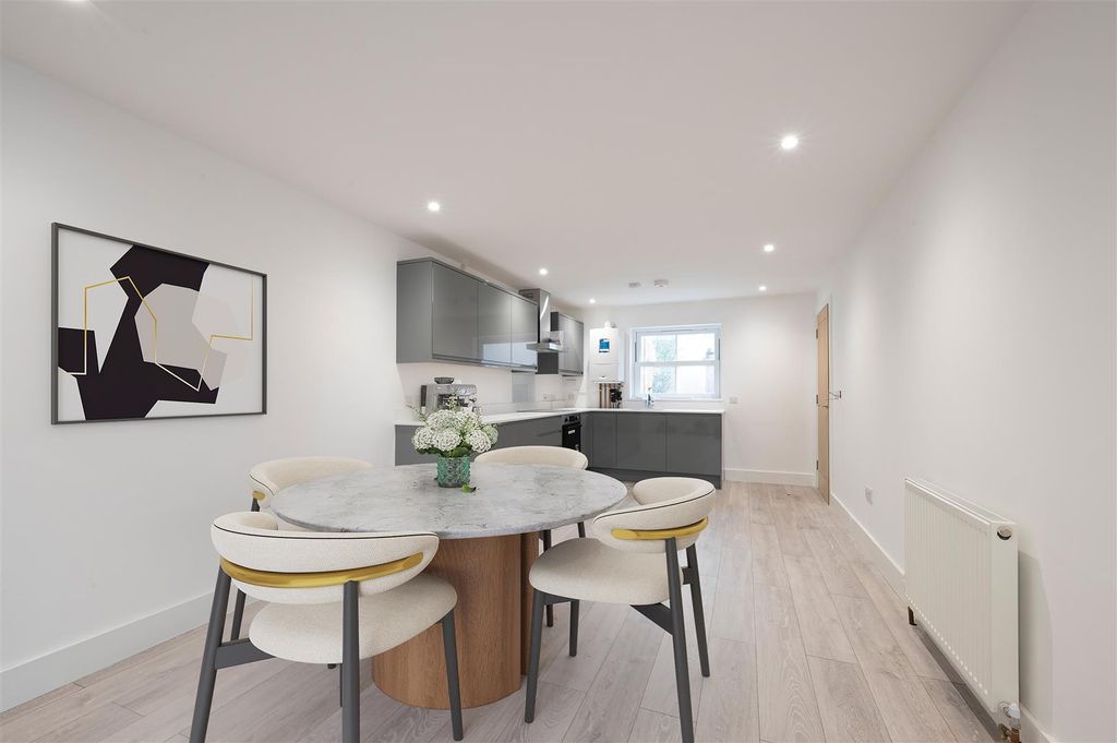 Property photo 2 of 12 File1_Vs.Jpg