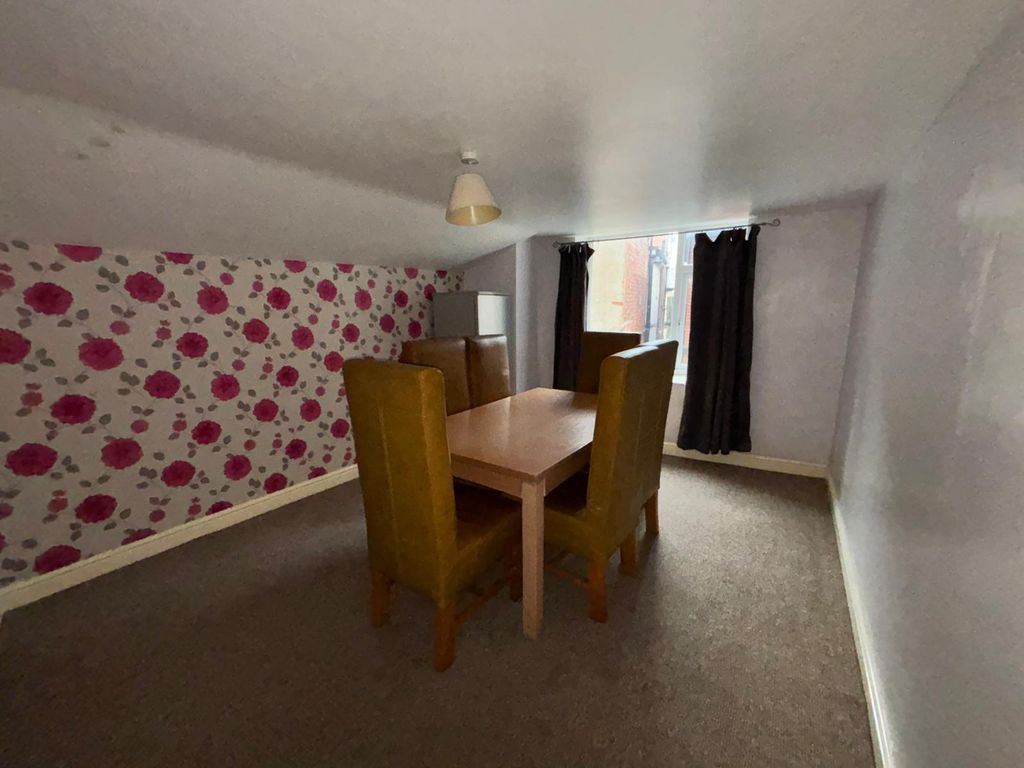 Property photo 3 of 9 Photo-2025-12-12-09-54-14 (2)