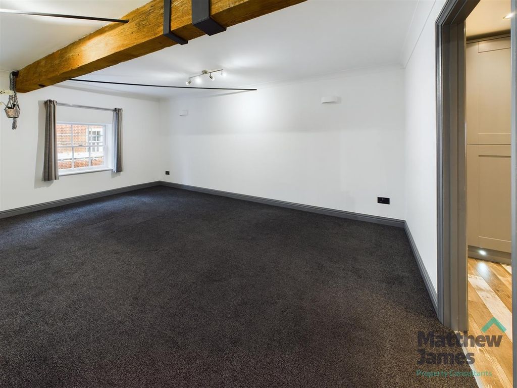 Property photo 3 of 15 Cam03063G0-Pr0060-Still003.Jpg