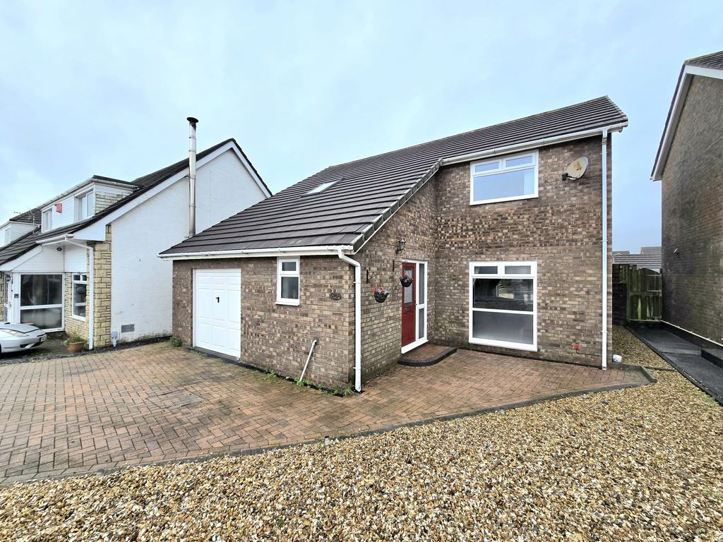 Property photo 1 of 29 Main Photo