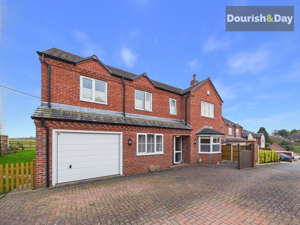 Property photo 1 of 32