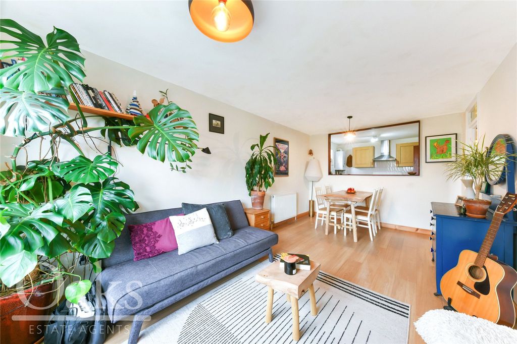 Property photo 3 of 8 Picture No. 08