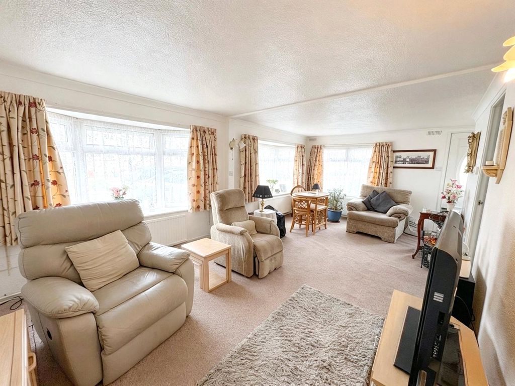 Property photo 3 of 11 Picture No. 09