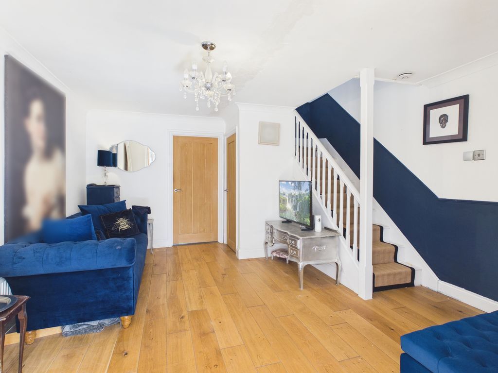 Property photo 1 of 11 Sitting Room
