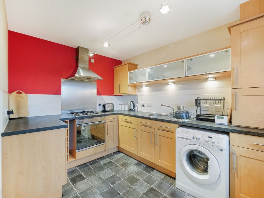 Property photo 3 of 13 Kitchen