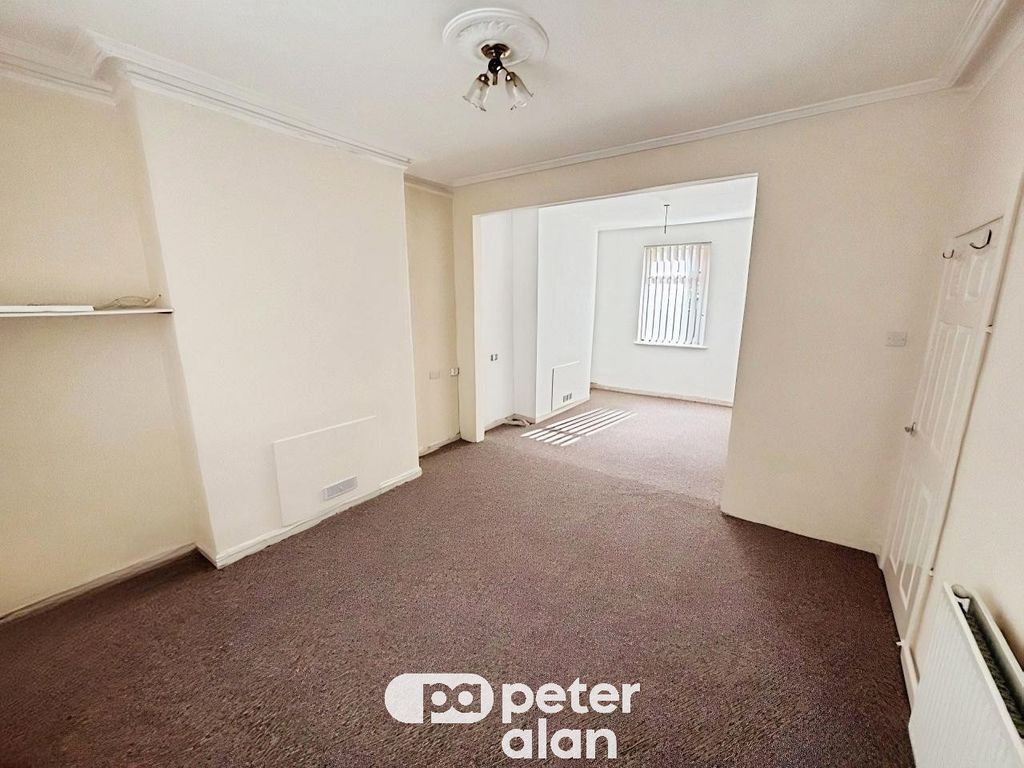 Property photo 3 of 14 Image