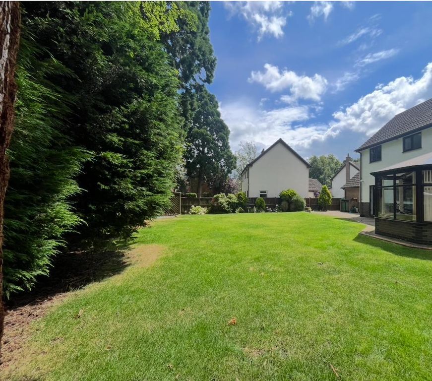 Property photo 2 of 31