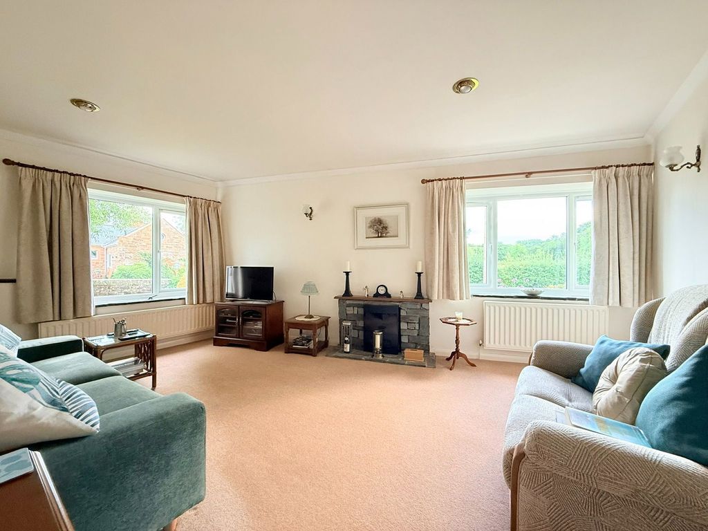 Property photo 3 of 23
