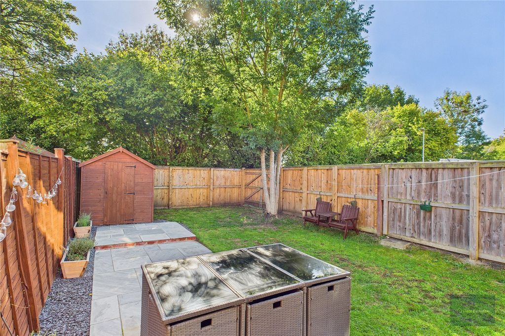 Property photo 2 of 15 Picture No. 14