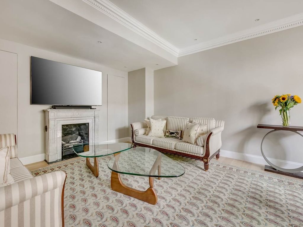 Property photo 1 of 23 Belgrave Place 7-4