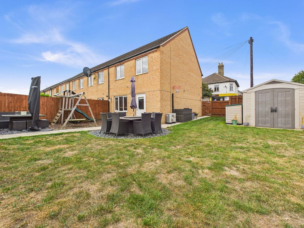 Property photo 2 of 18