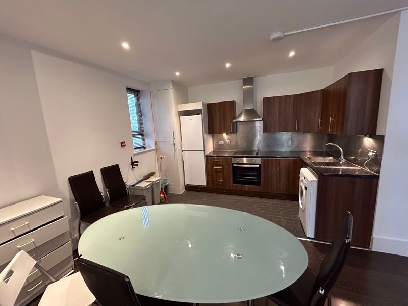 Property photo 2 of 10 Photo 9