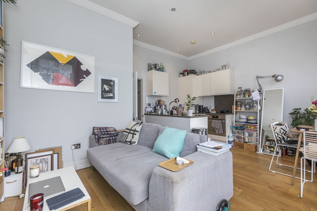 Property photo 2 of 8 Northchurch Road