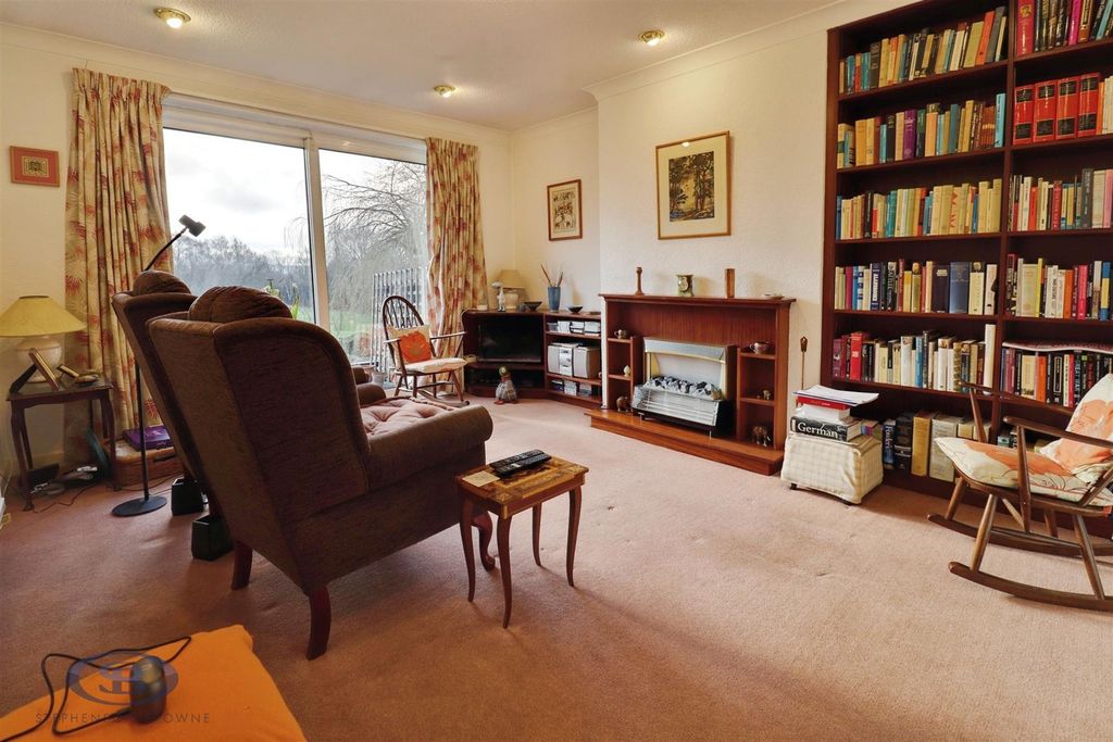 Property photo 3 of 22