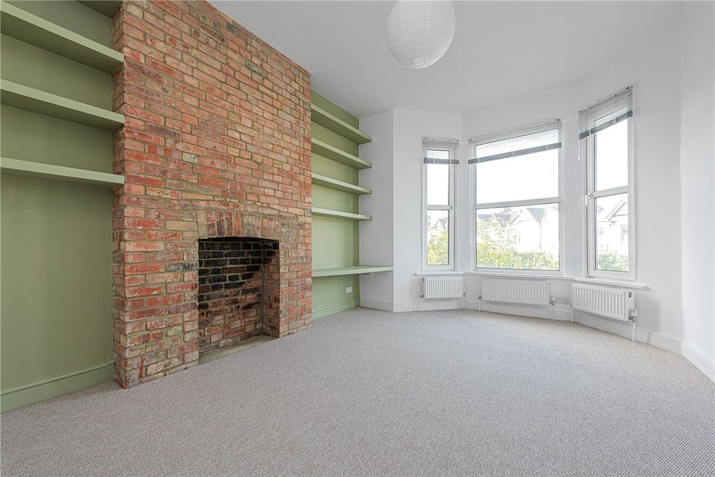 Property photo 1 of 11 Picture No. 16