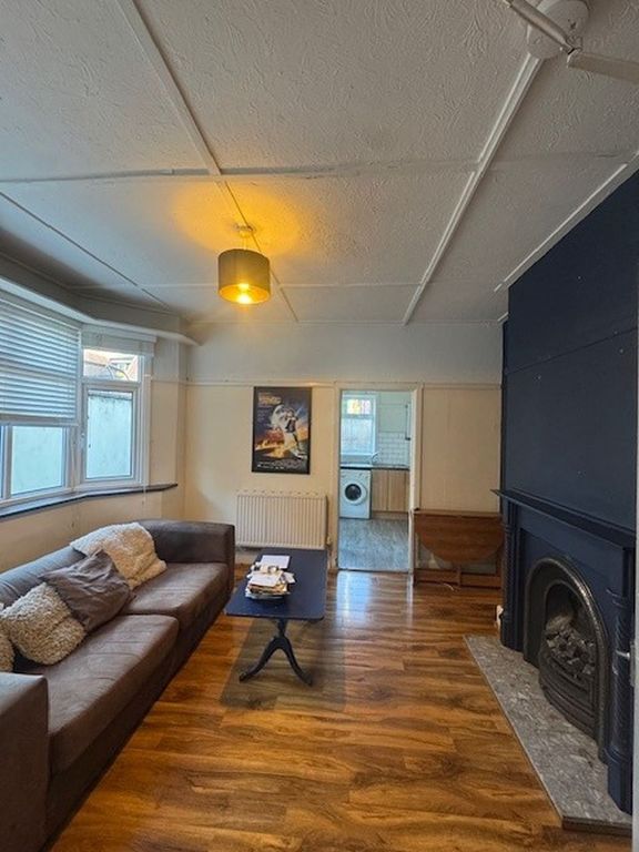 Property photo 1 of 10 Photo 1