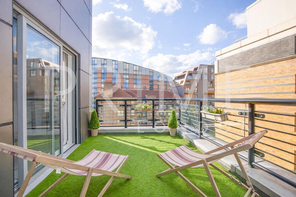 Property photo 3 of 10 Fp17.Jpg