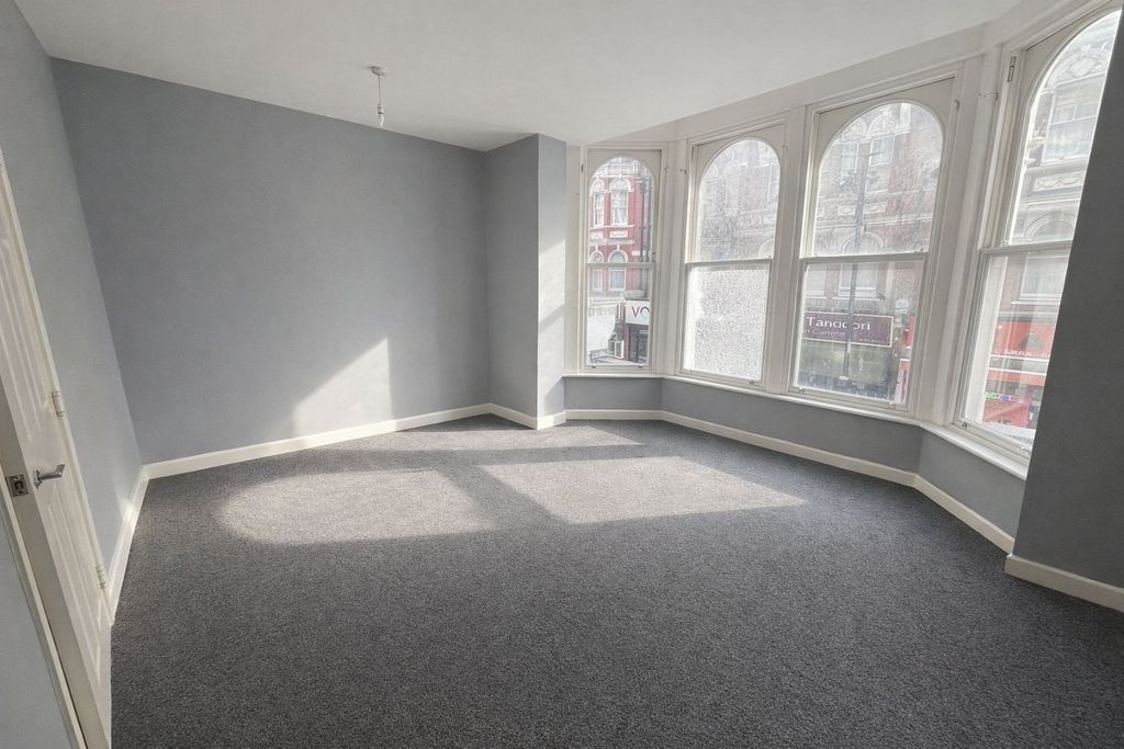 Property photo 3 of 4