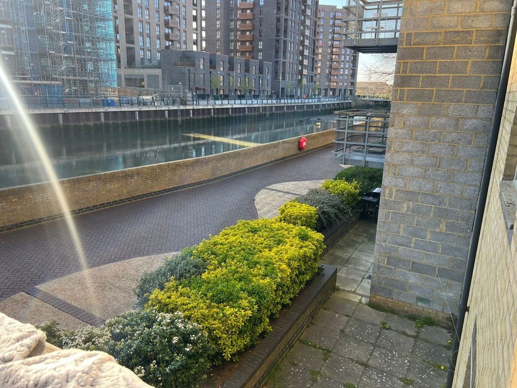 Property photo 2 of 14 Gallery