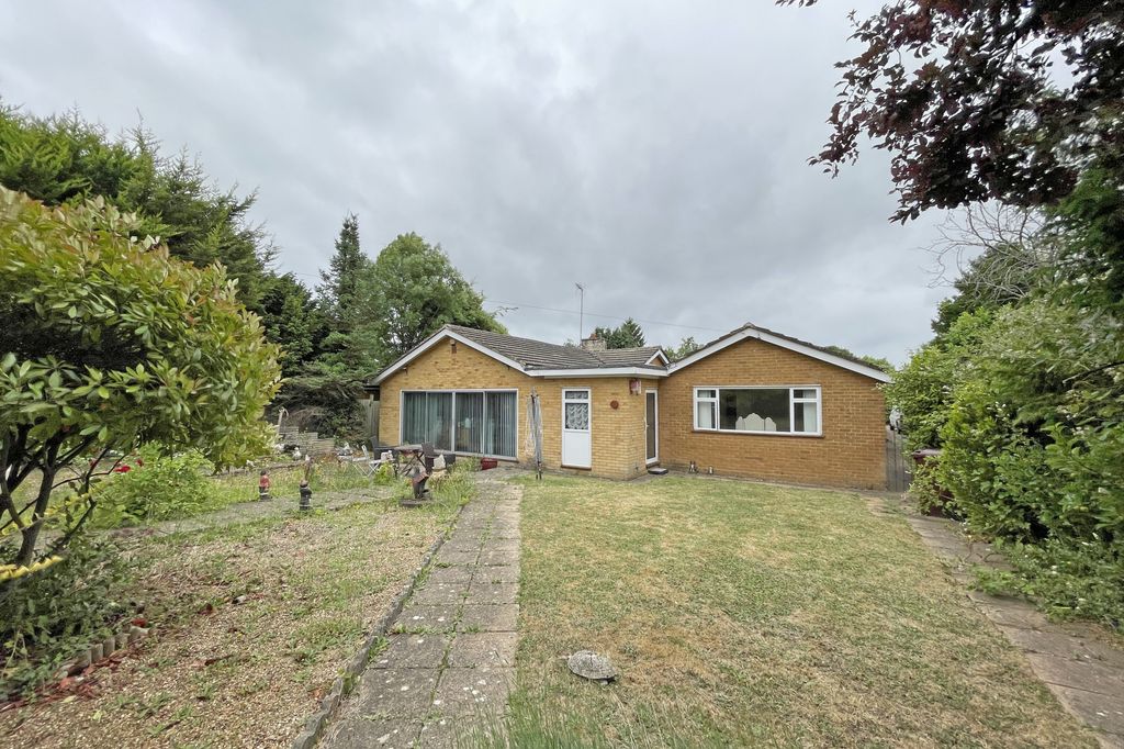 Property photo 2 of 25