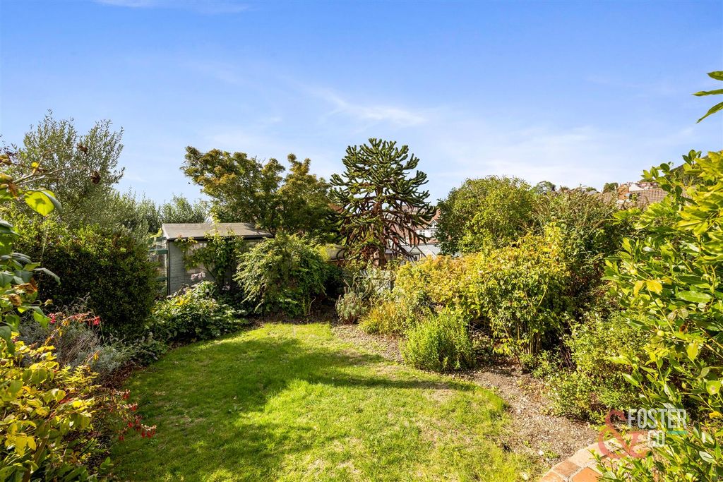 Property photo 2 of 21 Hollingbury Rise_28_005.Jpg