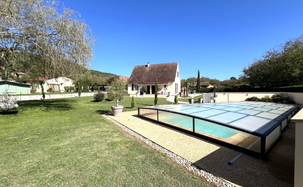 Property photo 2 of 25