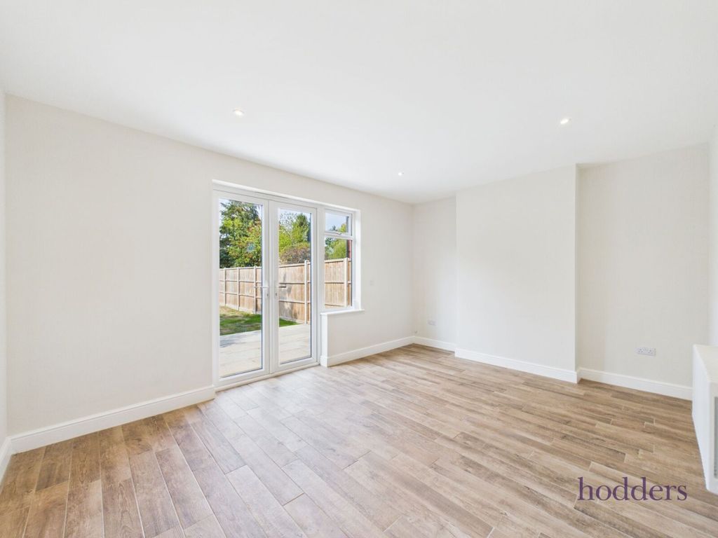 Property photo 2 of 16 Picture No. 29