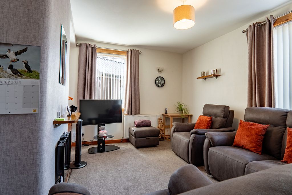 Property photo 2 of 38
