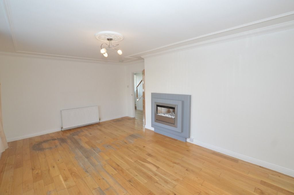 Property photo 3 of 11 Photo 3