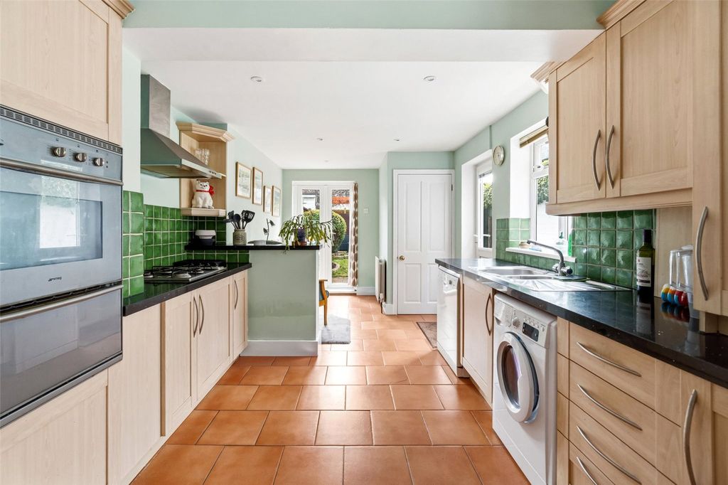 Property photo 3 of 12 Picture No. 13