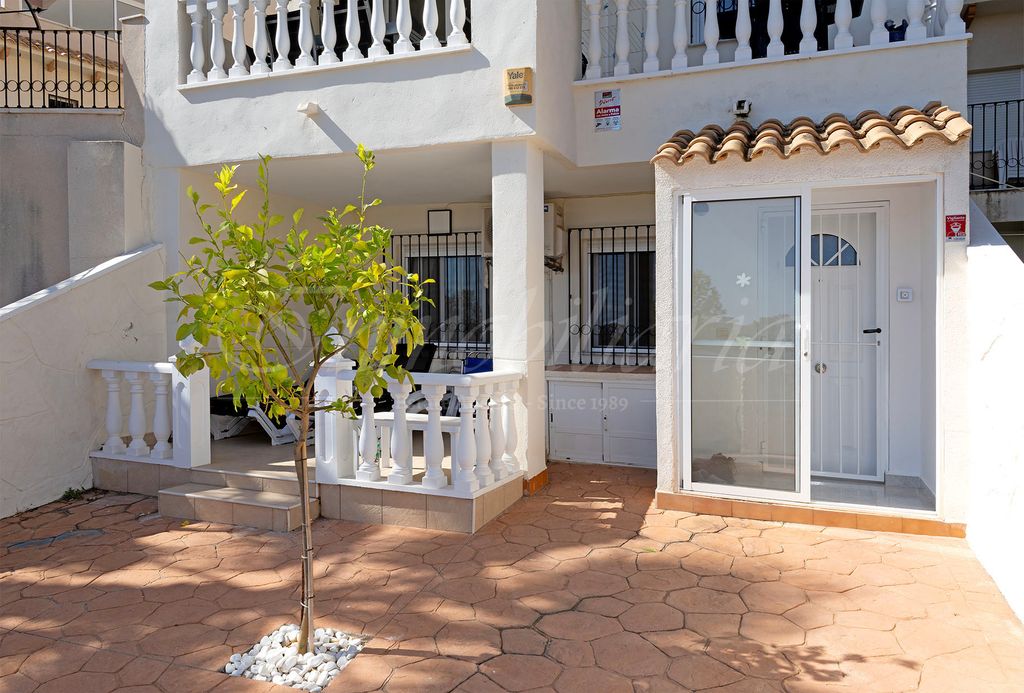 Property photo 3 of 45