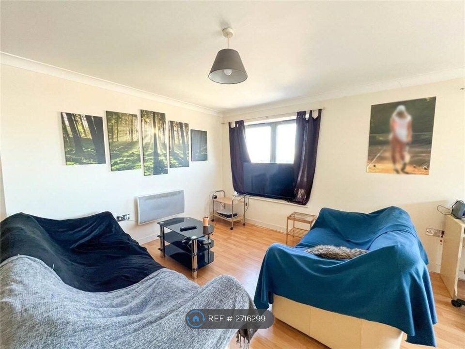 Property photo 3 of 8