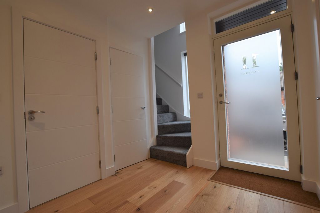 Property photo 2 of 12 Entrance Hallway