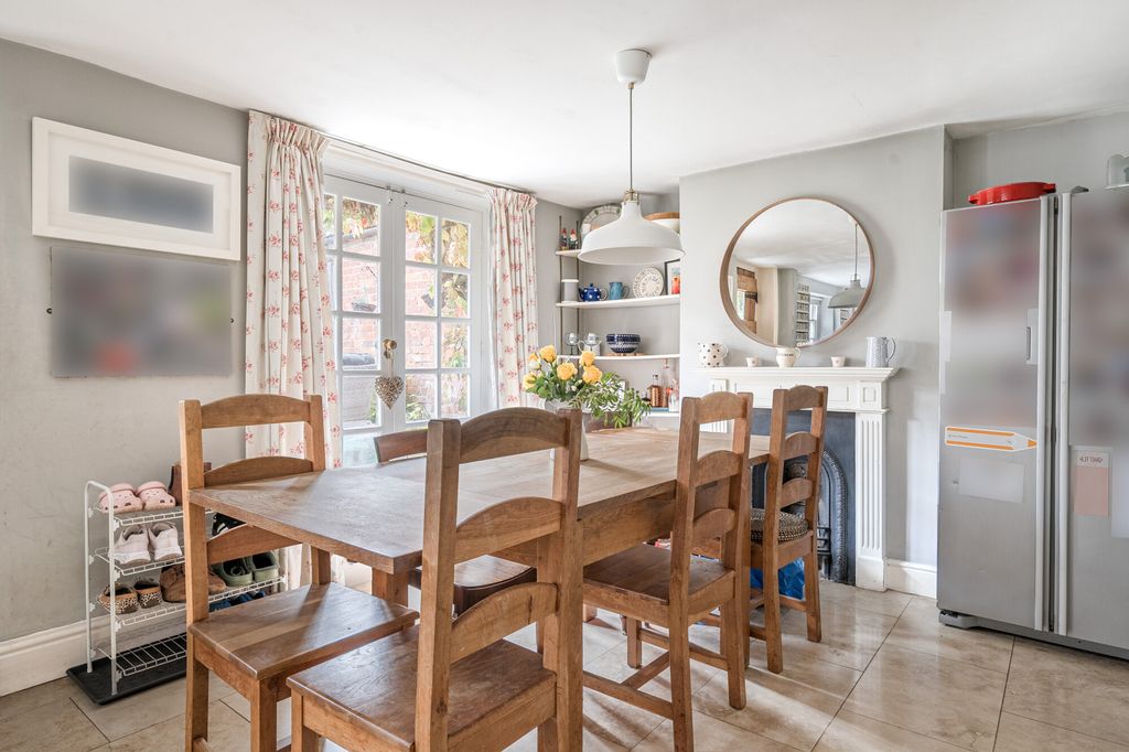 Additional image 7 of 5 bed semi-detached house for saleLondon Road, Marlborough SN8