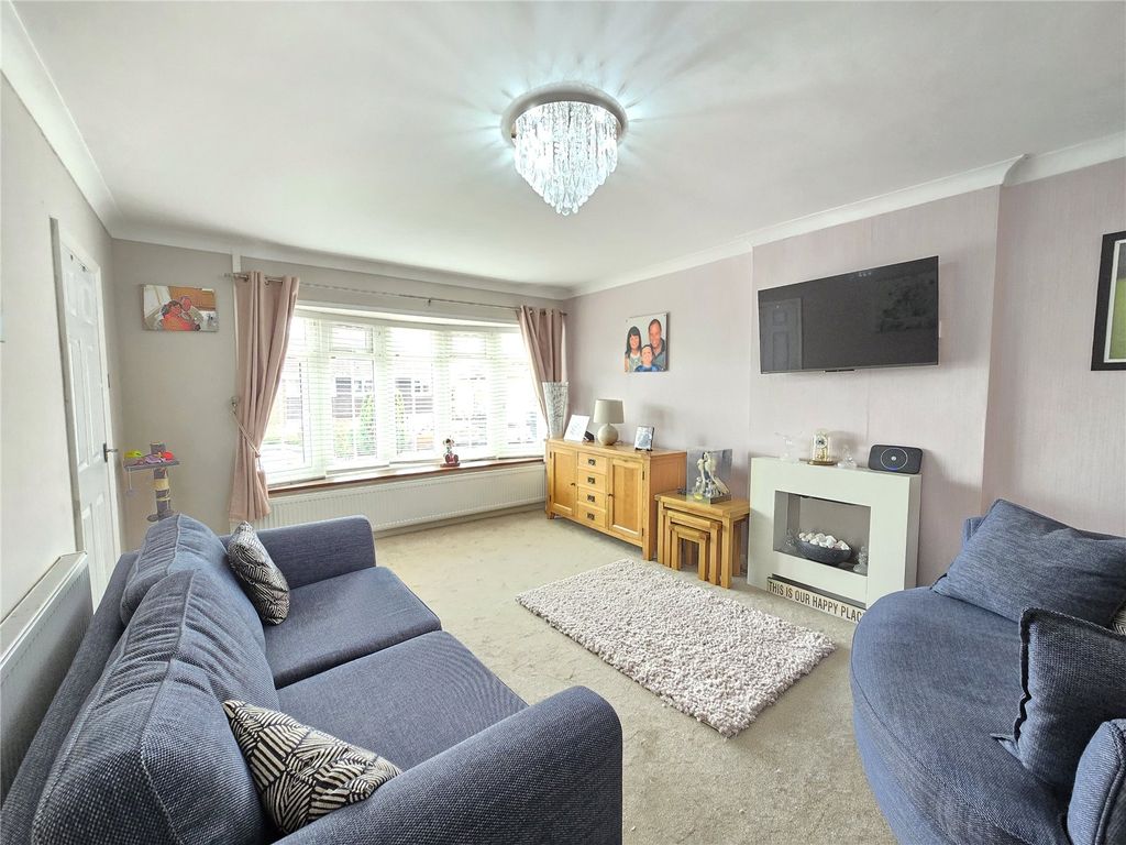 Property photo 3 of 16 Picture No. 33