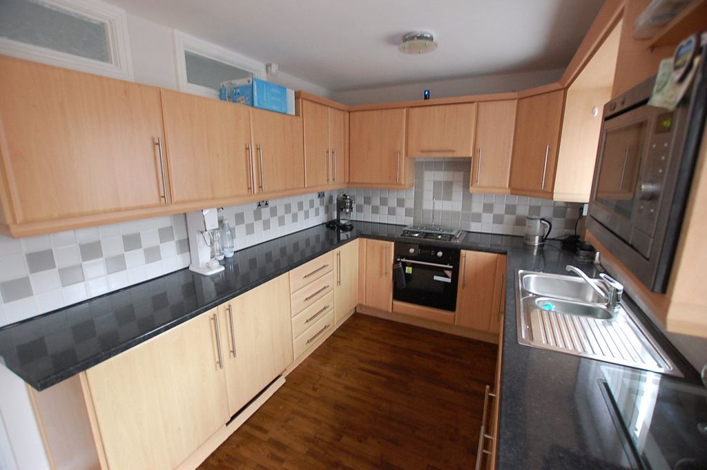 Property photo 3 of 11 Picture No. 08