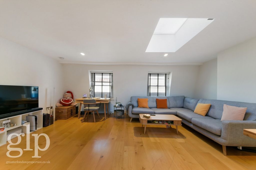 Property photo 1 of 18 1178790