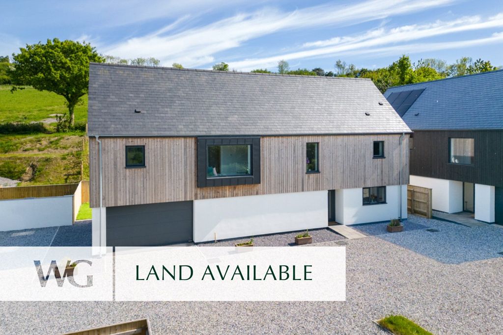 Property photo 1 of 12 External