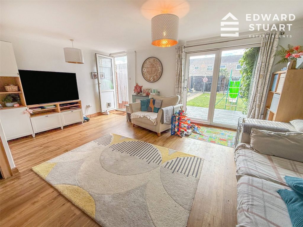 Property photo 2 of 13 Picture No. 02