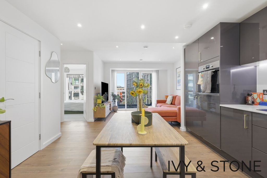 Property photo 1 of 16 5357390